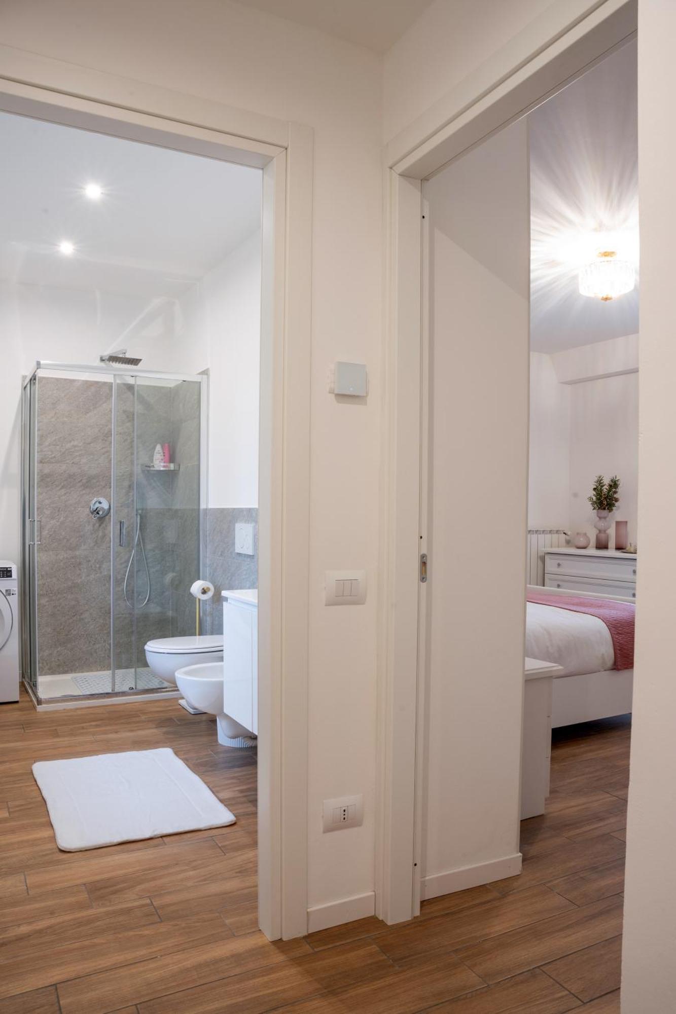 Appartement Lora Flowers Suite, Free Parking,self Check In, 5