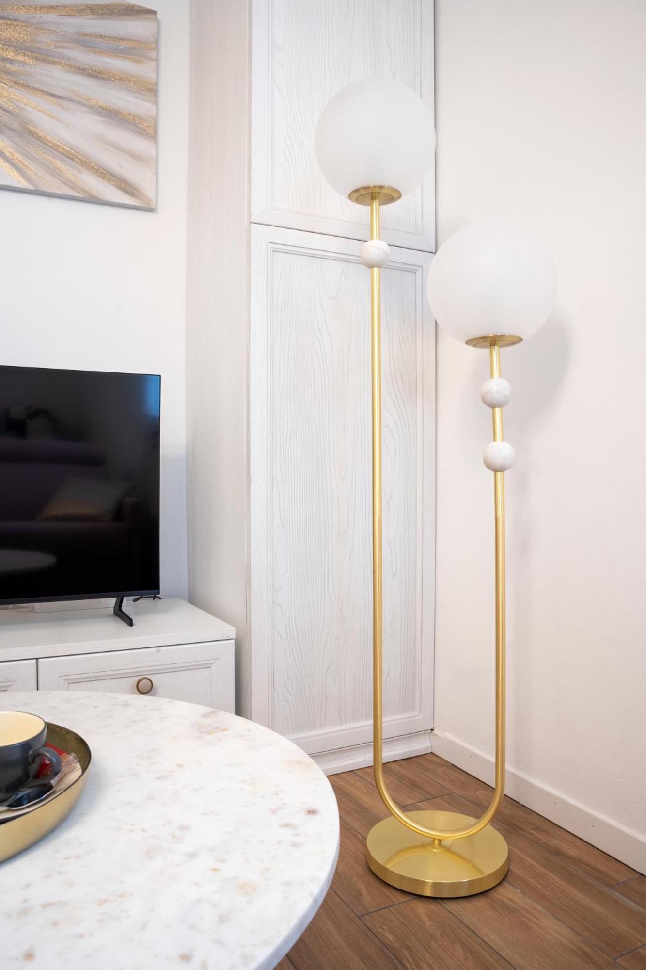 Lora Flowers Suite, Free Parking,self Check In, 5 Appartement Como
